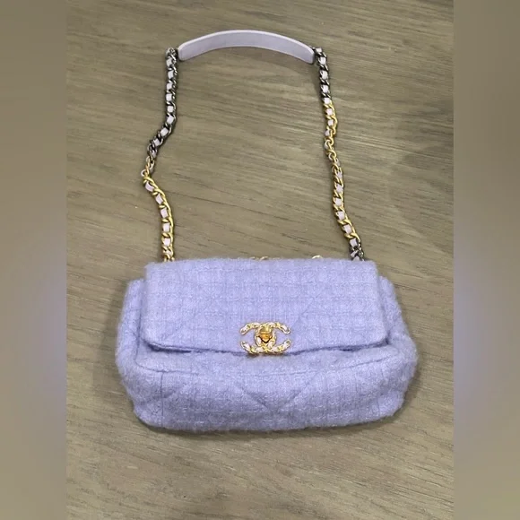 CHANEL 19 Flap Bag Quilted Tweed Lilac - Picture 13 of 14